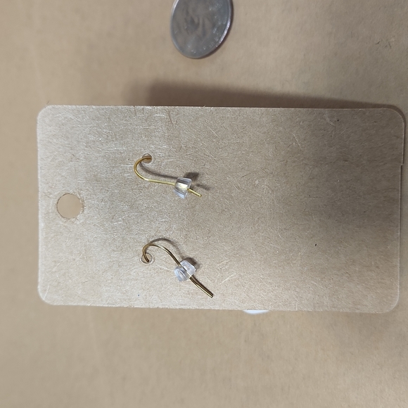 5/$25🌴Handmade Sea Shell Mermaid Vibes Earrings - Picture 4 of 4